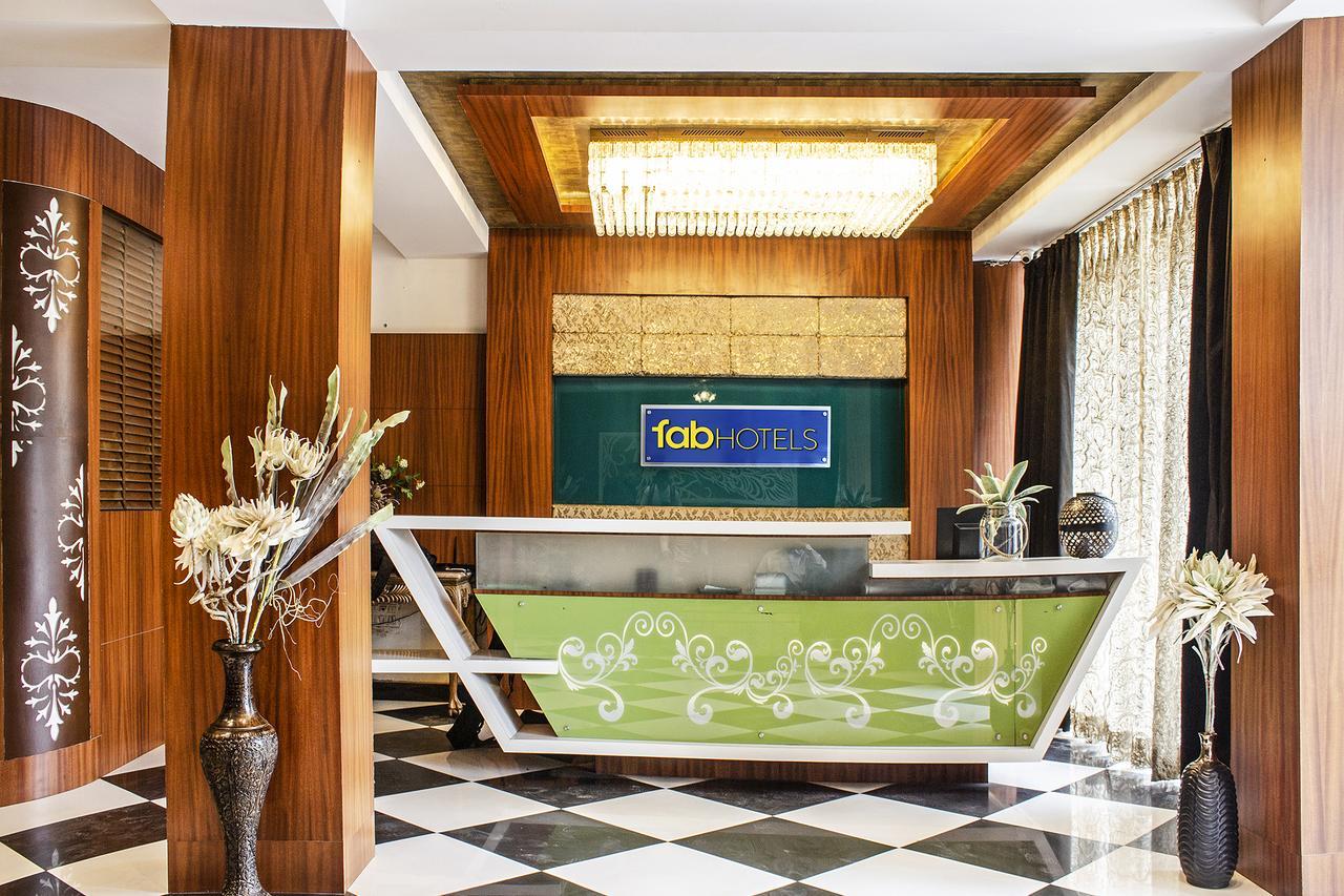 Fabhotel Prime Sarin Inn Heritage Varanasi Bagian luar foto