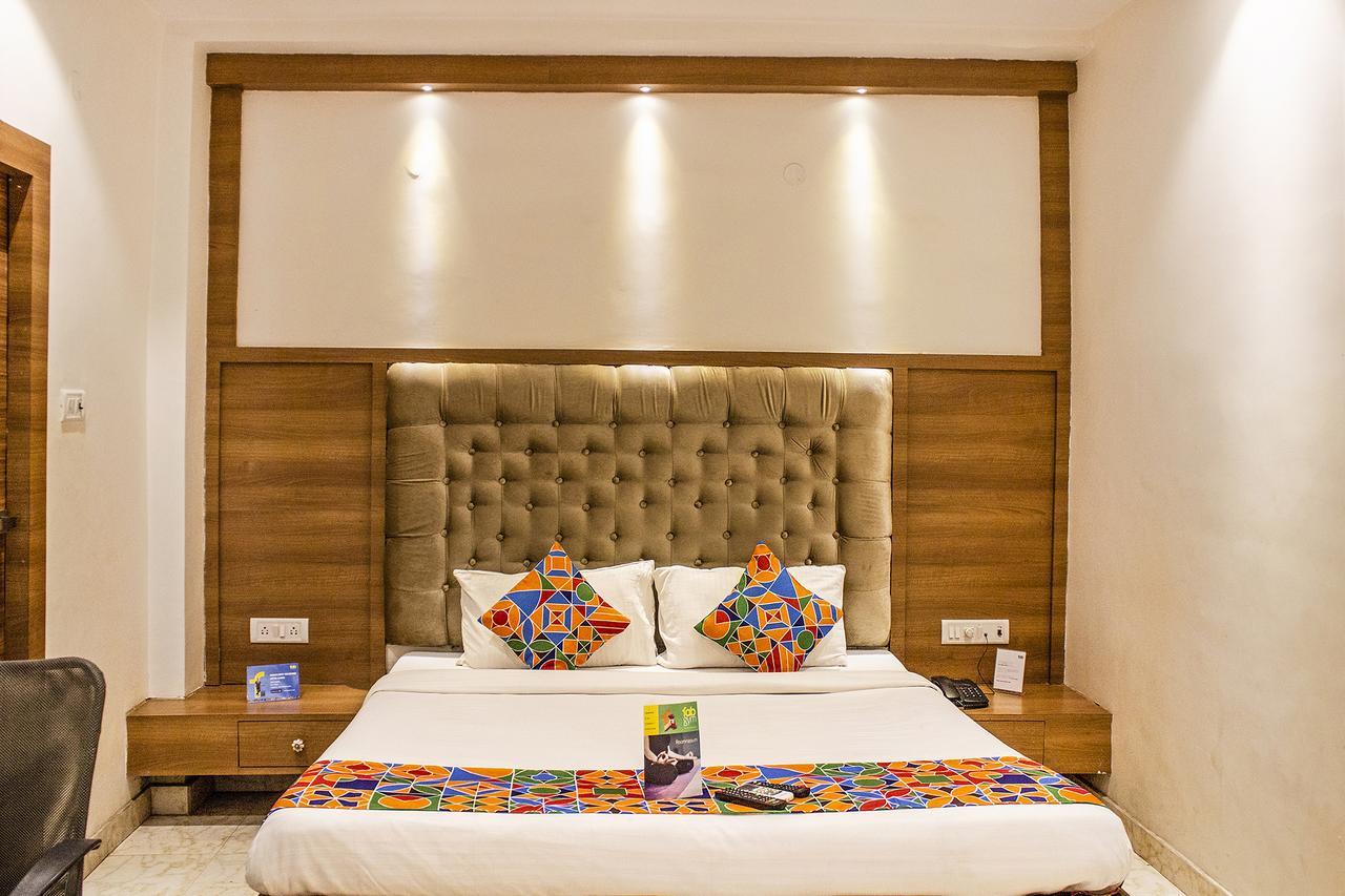 Fabhotel Prime Sarin Inn Heritage Varanasi Bagian luar foto